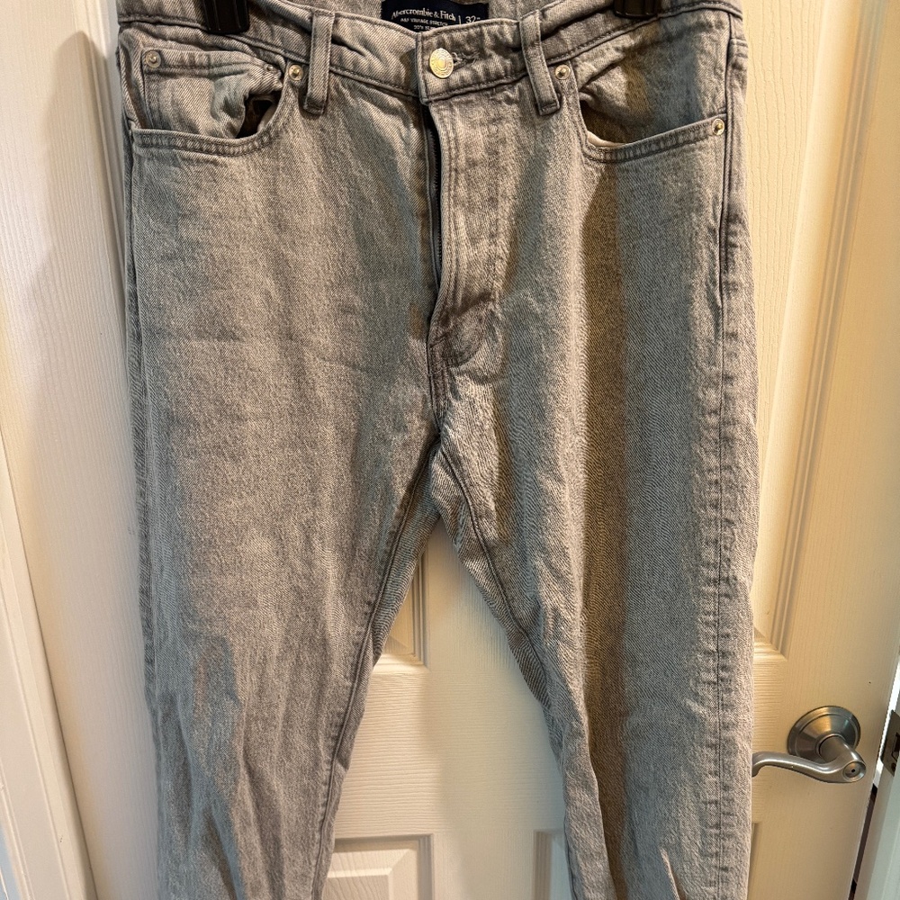 Abercrombie & Fitch grey jeans